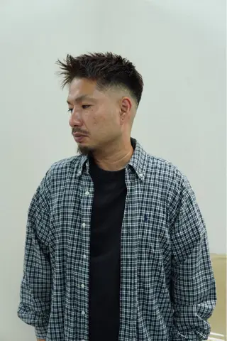 ショート カラー メンズ メンズパーマ特化 カバヤマ　リョウのヘアスタイル