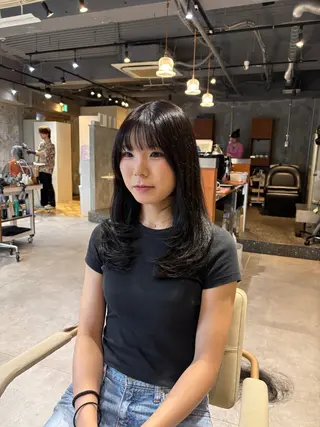 ミディアム カラー 相宮 優羽のヘアスタイル