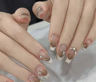 セミロング ninabeauty 新宿のネイルデザイン