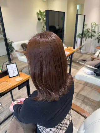 ミディアム カラー I. sanaのヘアスタイル