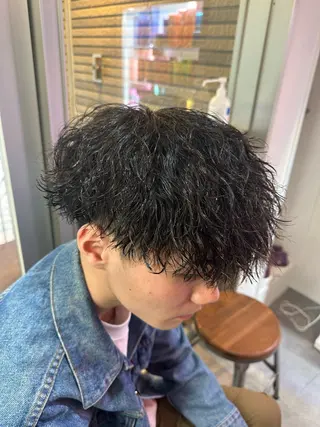 ミディアム パーマ メンズ メンズ特化🔥 渡邉愛斗のヘアスタイル