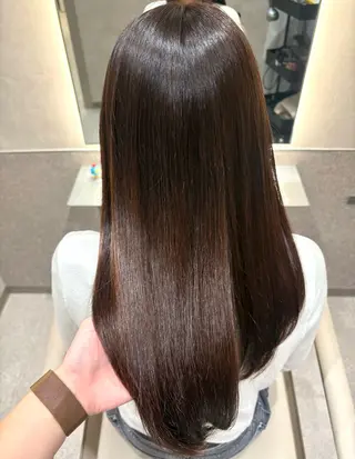 ロング ナガヨ ユウカのヘアスタイル