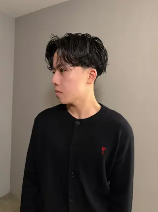 ショート パーマ メンズ センターパート特化 井上健太のヘアスタイル