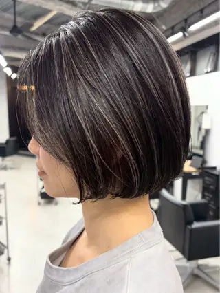 カラー KILLA マナのヘアスタイル