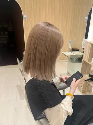 ミディアム カラー 🤍髪質改善/酸熱× 艶カラー🤍🫧リサのヘアスタイル