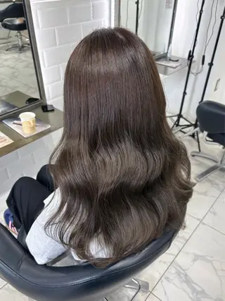 ロング カラー 透明感艶カラー/ 岡田澪香のヘアスタイル