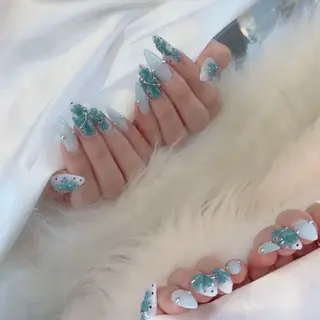 ネイル Luna Gladeのネイルデザイン
