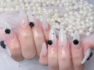 ネイル 🎀まゆ 🪽🐾のネイルデザイン