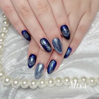 ネイル 🦋 Queenieのネイルデザイン