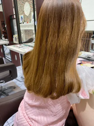 ロング 佐藤 優衣のヘアスタイル