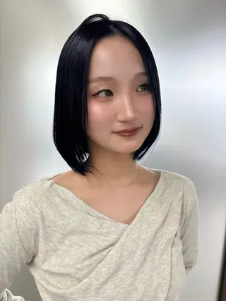 ショート SEIRA 透明感 /赤み消しのヘアスタイル