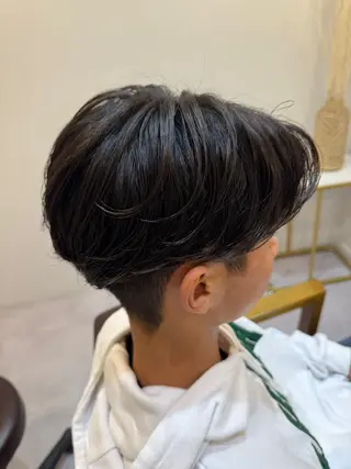 ショート パーマ メンズ 松ヶ迫 珠里のヘアスタイル