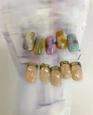 ネイル 栗林 実莉のネイルデザイン