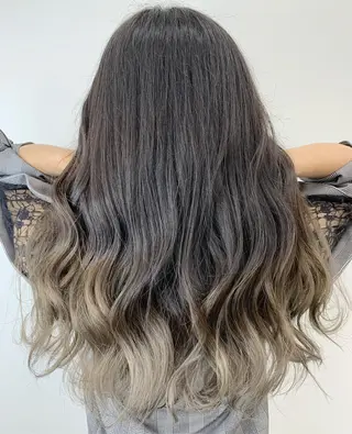 ロング 山田 絵里菜のヘアスタイル