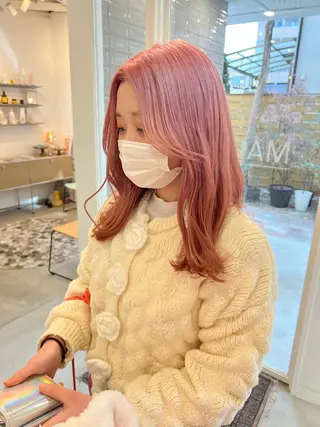 セミロング Ravo 西村 優花のヘアスタイル