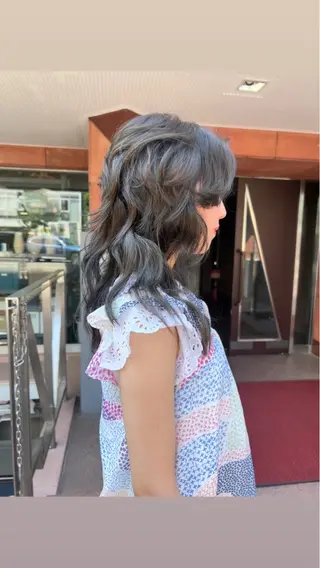 セミロング カラー 圧倒的デザイン力 店長🎨RENAのヘアスタイル