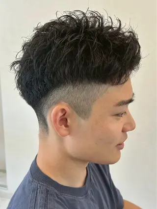 ショート センターパート 韓国ヘア・綾也のヘアスタイル