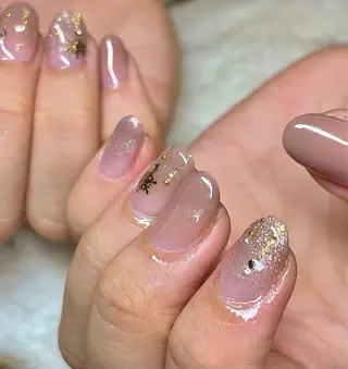 カラー パーマ ヘアアレンジ メンズ キッズ ネイル マツエク・マツパ el. by Aoのネイルデザイン