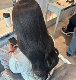 ロング カラー CreBiA ayanoのヘアスタイル
