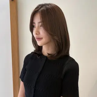 ミディアム カラー ハッシュカット🍒 ボルドーカラー愛希子のヘアスタイル