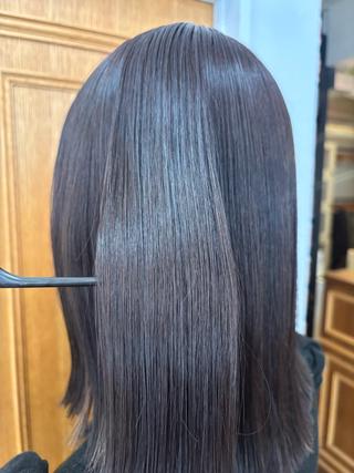 セミロング パーマ くいた あやなのヘアスタイル