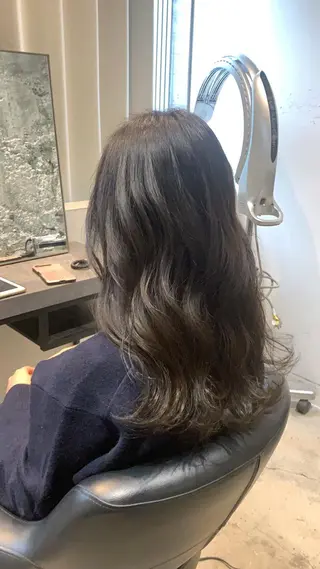 セミロング カラー パーマ 🌈艶髪/髪質改善 新宿itouのヘアスタイル