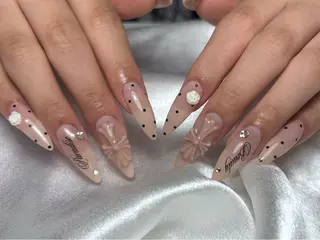 ロング Nailsalon Puttiのネイルデザイン