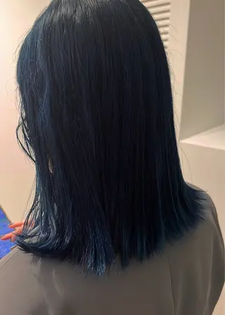 カラー she. ハルカのヘアスタイル