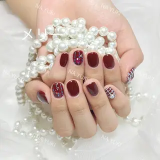 ネイル 🦋 Queenieのネイルデザイン