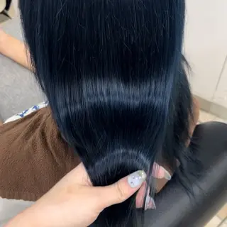 ミディアム 上品ハイトーン×艶 カラー🤍／ふうかのヘアスタイル