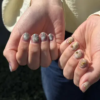 ショート . ウニョンのネイルデザイン