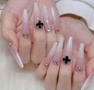 ネイル NIE MoMoのネイルデザイン