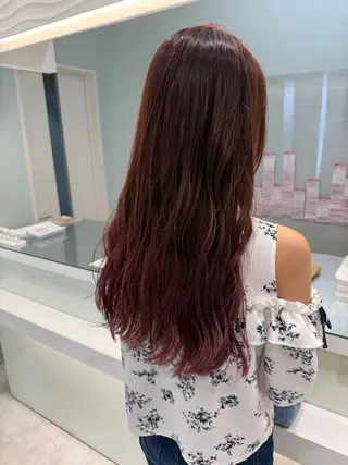 ロング 中川 茜里のヘアスタイル