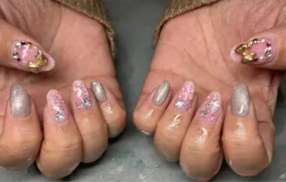 ネイル LAVISH 大和店 🤱子連れ大歓迎のネイルデザイン