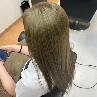 ロング カラー mi kaのヘアスタイル