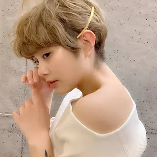 ショート カラー 𝒢𝒾𝓇𝓁𝓎 ⑅　𝓎𝓊𝓀𝒶のヘアスタイル