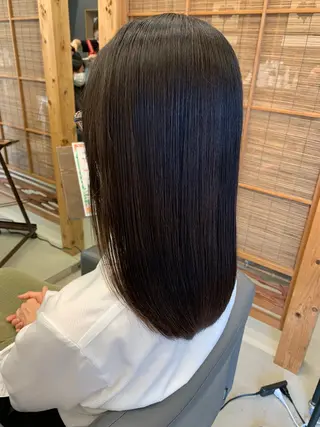 ミディアム 小島 千春のヘアスタイル