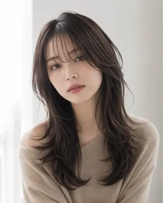 ロング カラー 西野 美桜のヘアスタイル