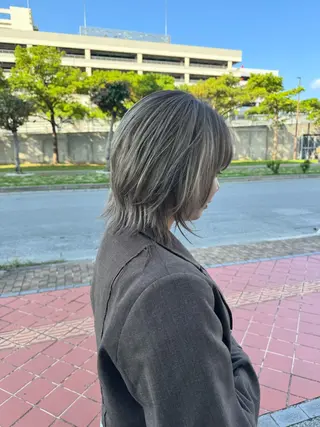 セミロング ヘントナ カイのヘアスタイル