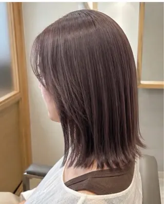 ミディアム カラー 久木原 ゆりのヘアスタイル