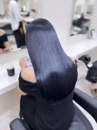 ロング 縮毛矯正× ブルーブラック/池袋のヘアスタイル
