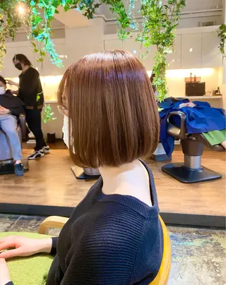 ミディアム カラー ショート 縮毛矯正 レイヤー🌿FUKUのヘアスタイル