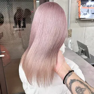 ミディアム カラー ヘアアレンジ TAKUMAブリーチ /デザインカラーのヘアスタイル