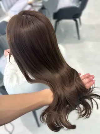 ロング カラー Ryo/ベージュ /レイヤーカットのヘアスタイル