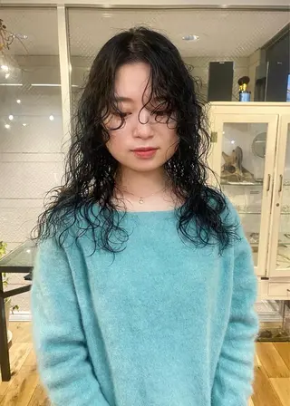 ロング カラー パーマ ヘアアレンジ ウルフカット モデル募集中！ミカのヘアスタイル
