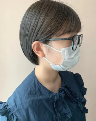 ショート カラー hubhair レイヤー/透明感のヘアスタイル