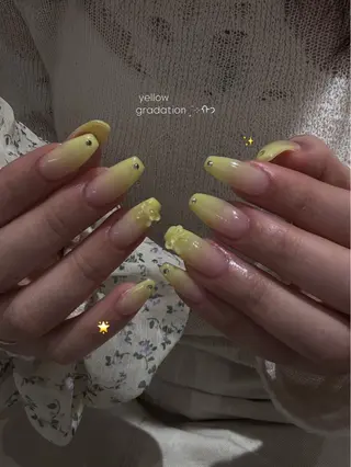 ネイル mikoto 🎀 艶々美フォルムのネイルデザイン