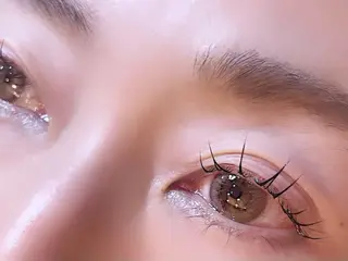 マツエク・マツパ mika❤︎まつげ| 眉毛|束感のマツエク・マツパデザイン