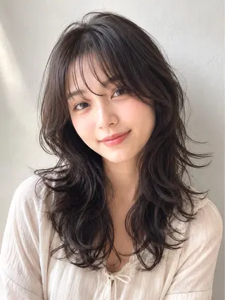 ミディアム パーマ 抜きっぱなしブロンド /ハイトーン/カナタのヘアスタイル