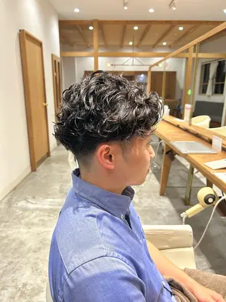 ショート パーマ メンズ 佐藤 悠生 メンズパーマ.カットのヘアスタイル
